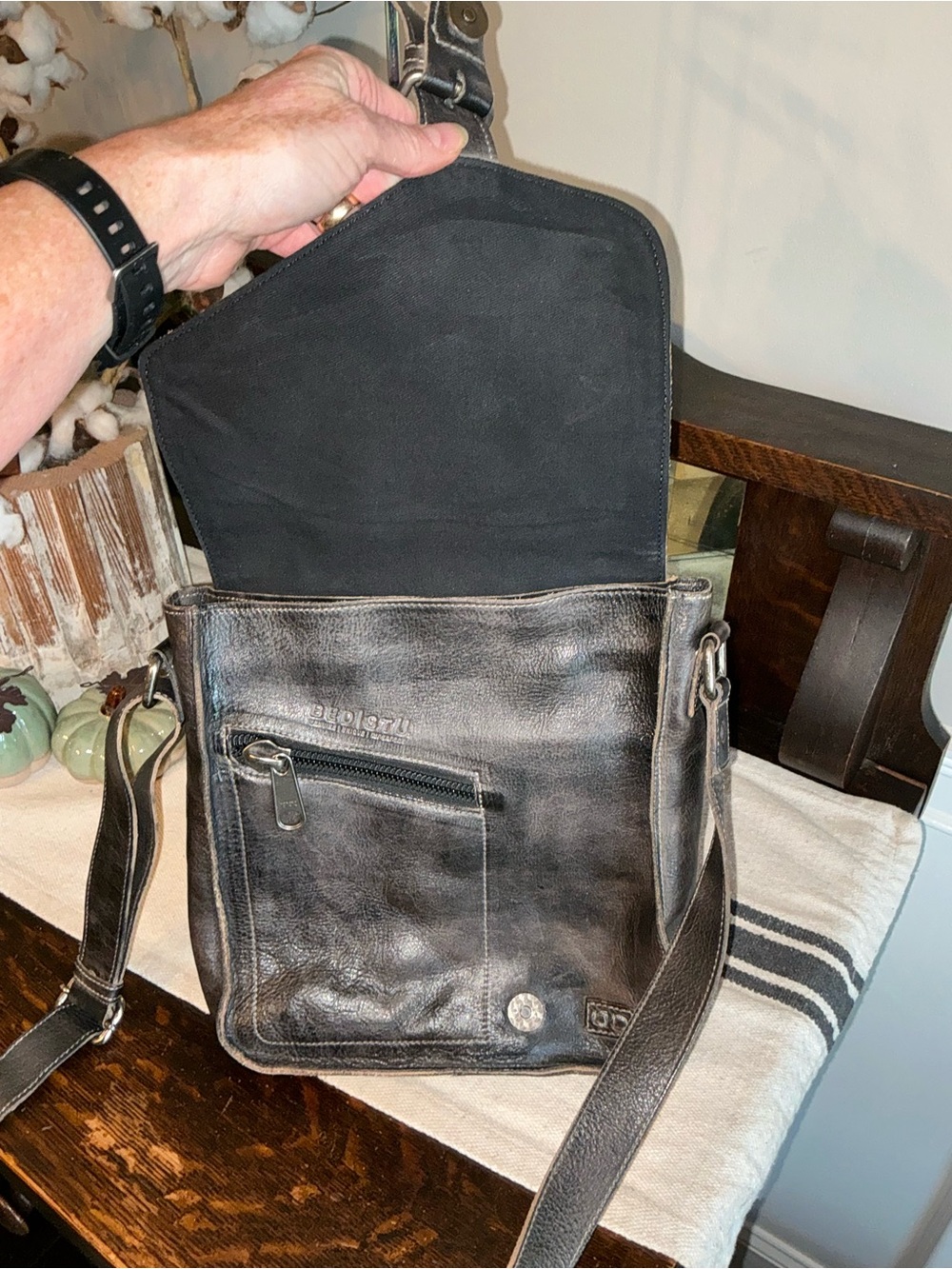 NWOT Bed Stu Leather Venice Beach Crossbody Bag Black Rustic Retail $240 - Picture 5 of 12